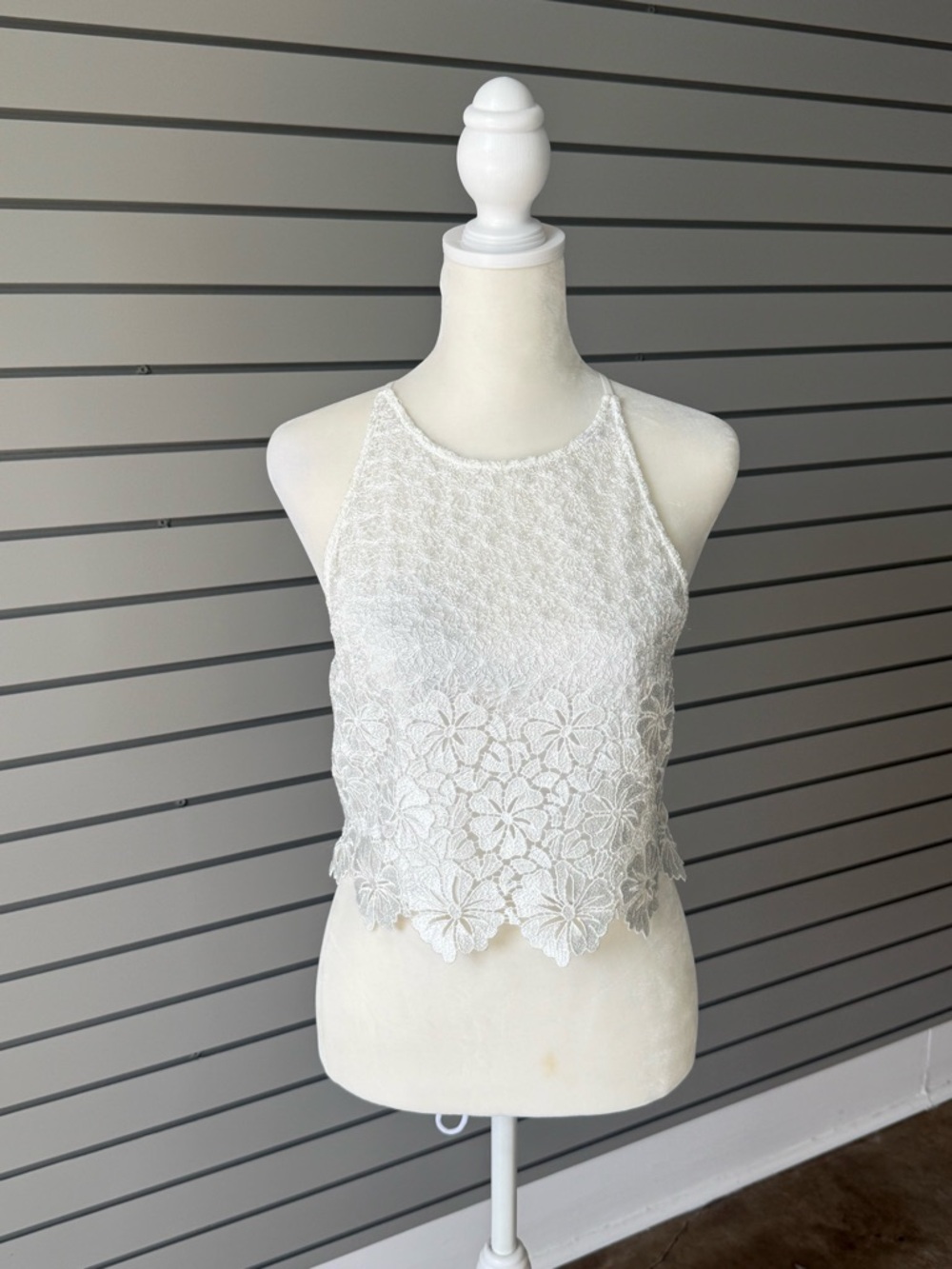 Alice + Olivia White Floral Lace Halter Crop Top